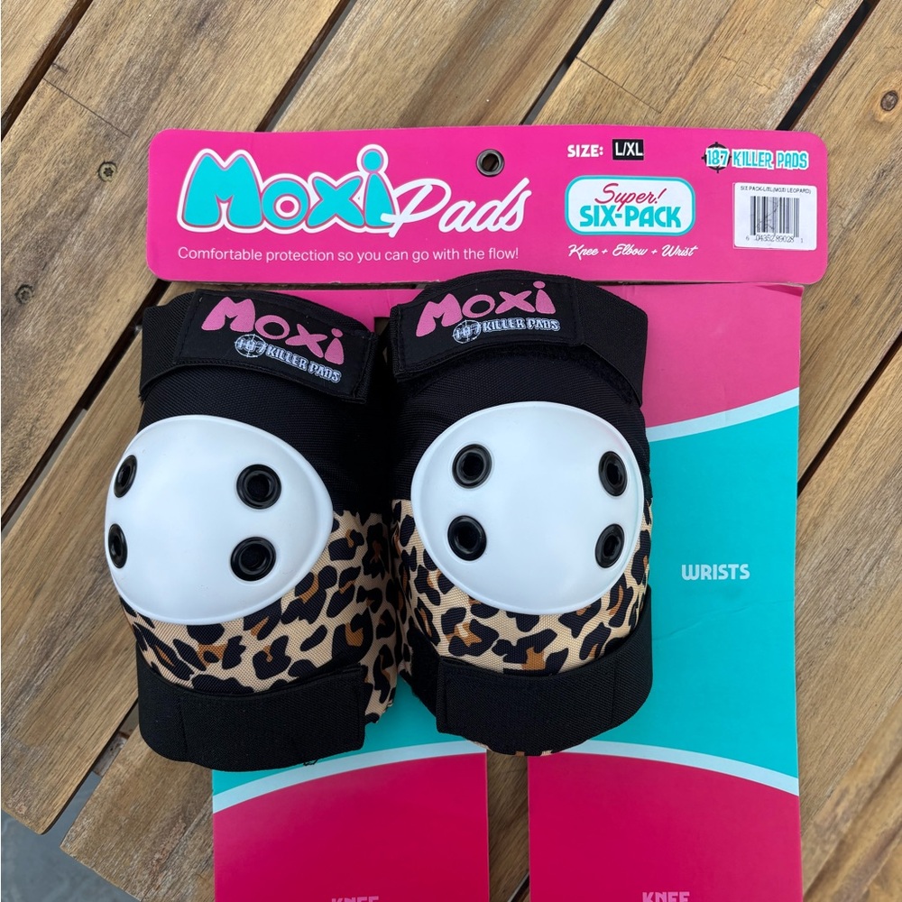 MOXI Leopard Print elbow Pads